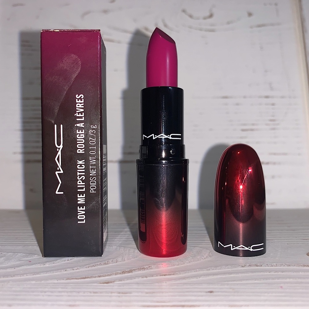 MAC Love Me Lipstick #415 Joie De Vivre